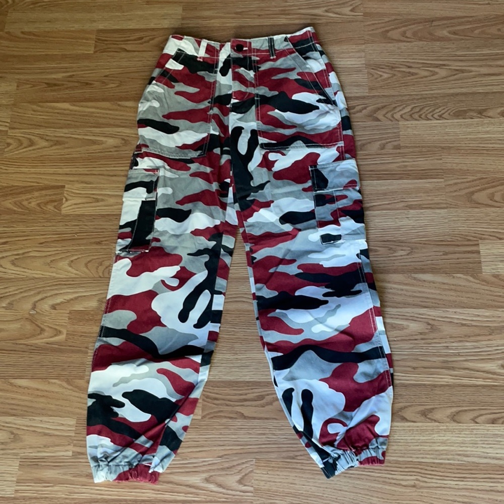 Red camo cargo joggers